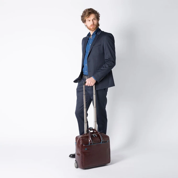 Piquadro Black Square Briefcase with wheels brown Piquadro Black Square Briefcase With Wheels Brown -Mode Tassen Verkoopwinkel image 1263