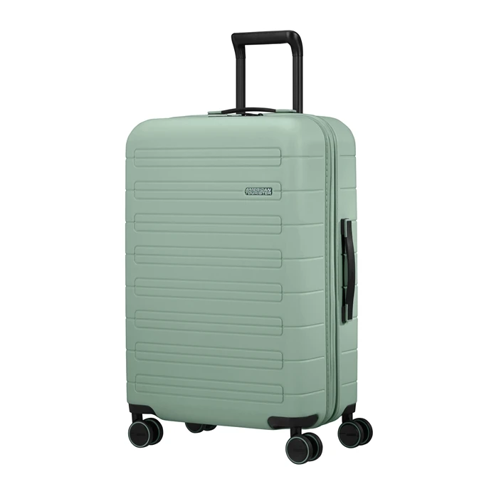 American Tourister Novastream Spinner 67 Exp nomad green American Tourister Novastream Spinner 67 Exp Nomad Green -Mode Tassen Verkoopwinkel image 412