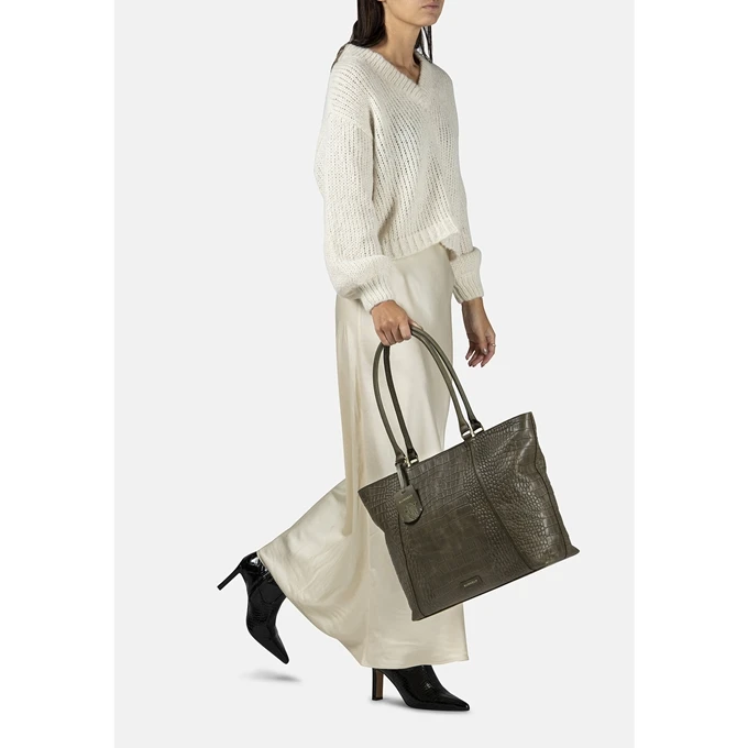 Burkely Cool Colbie Wide Tote 15,6" green Burkely Cool Colbie Wide Tote 15,6" Green -Mode Tassen Verkoopwinkel image 4658