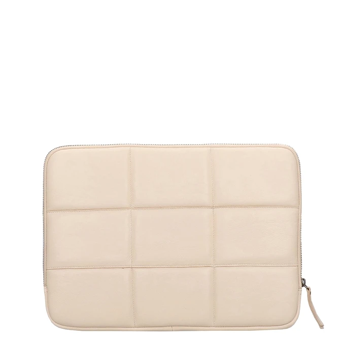 DIMAGINI Ava Padded Laptop Sleeve 15-16" off white DIMAGINI Ava Padded Laptop Sleeve 15-16" Off White -Mode Tassen Verkoopwinkel image 4846