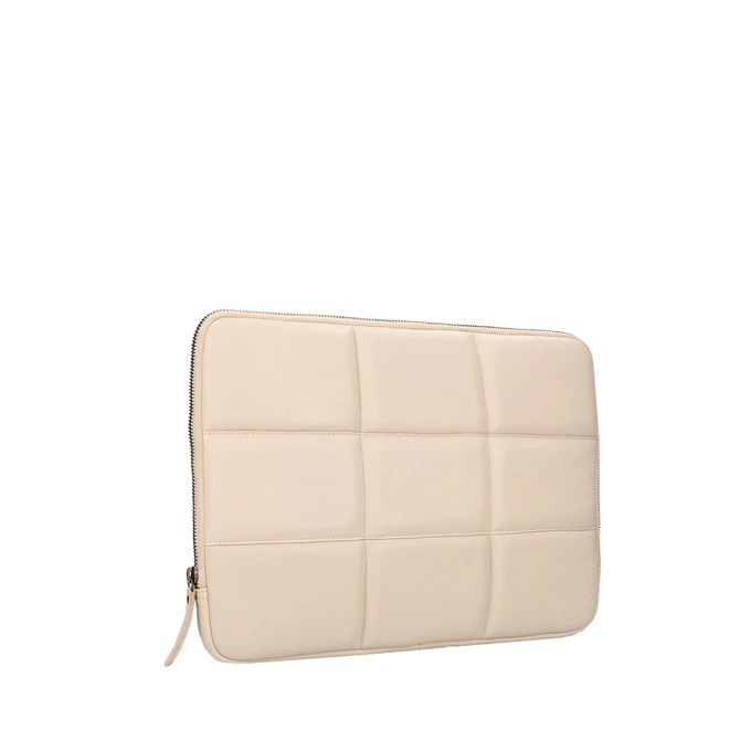 DIMAGINI Ava Padded Laptop Sleeve 15-16" off white DIMAGINI Ava Padded Laptop Sleeve 15-16" Off White -Mode Tassen Verkoopwinkel image 4849