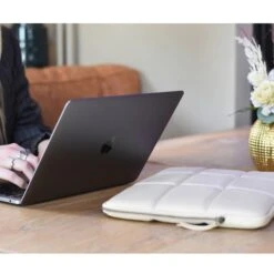 DIMAGINI Ava Padded Laptop Sleeve 13-14" Cognac -Mode Tassen Verkoopwinkel image 5002