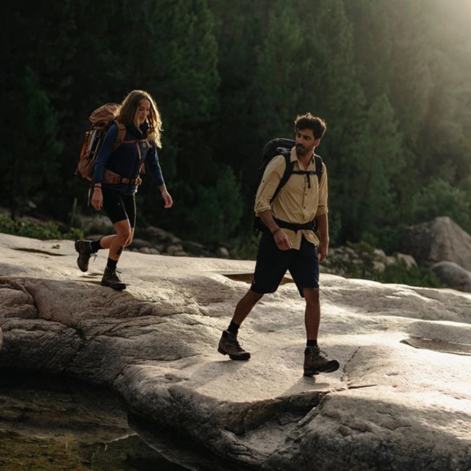 Fjallraven Kajka 35 S/M khaki dust Fjallraven Kajka 35 S/M Khaki Dust -Mode Tassen Verkoopwinkel image 5515